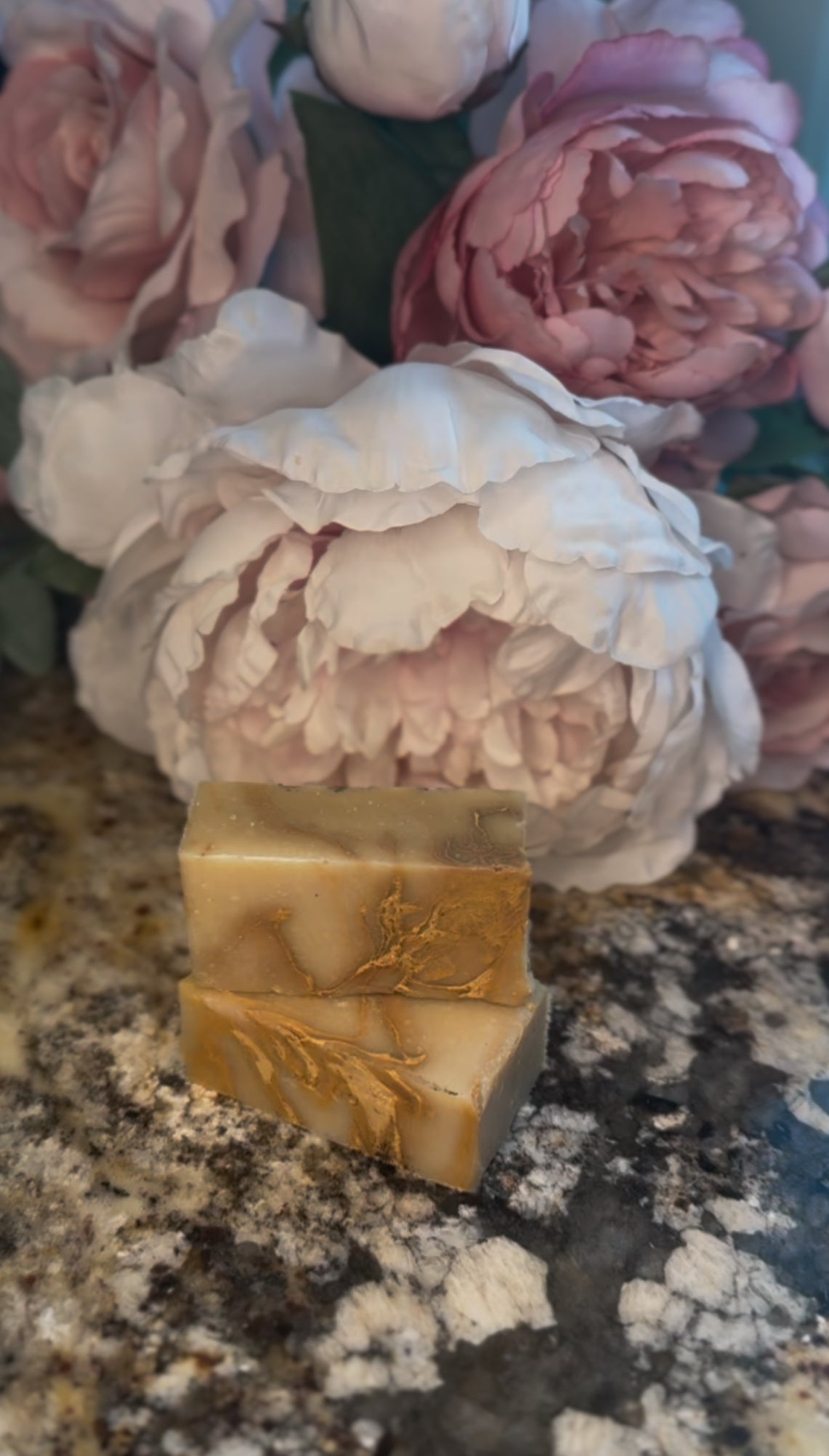 COCO VEIL | No. 4
Goat Milk Body Soap